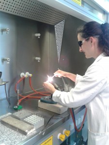 Michaela sealing the glass vials by fire (definitly not a job for archaeologists)!